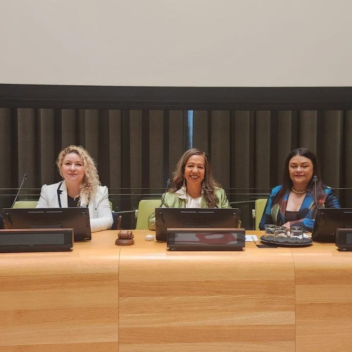 Cumbre Mundial para la Paz 2024, líderes unidos por la paz en un evento histórico.